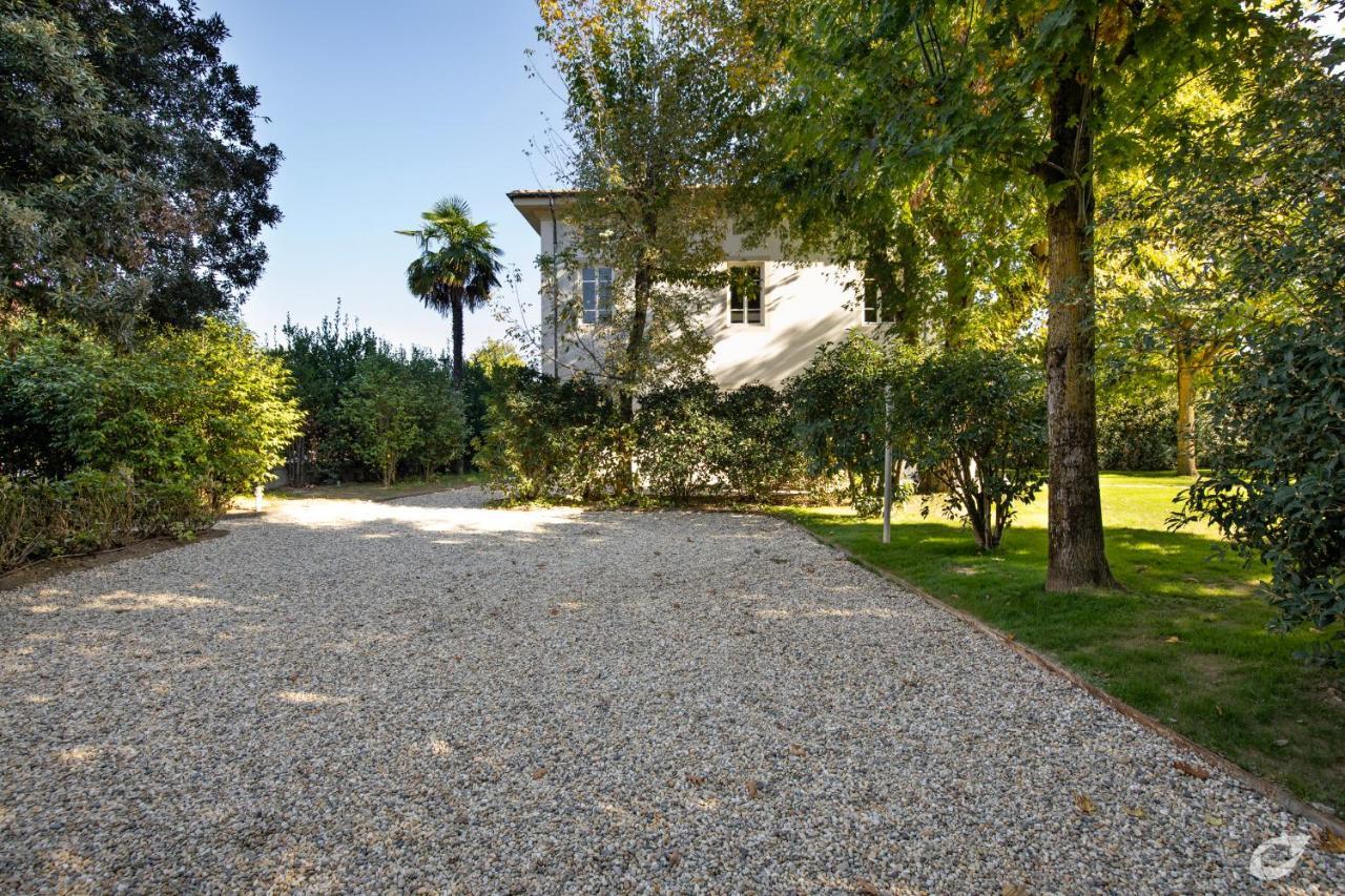 Villa Giardino Lucca Heated Pool, 2 Miles Lucca Capannori Zewnętrze zdjęcie