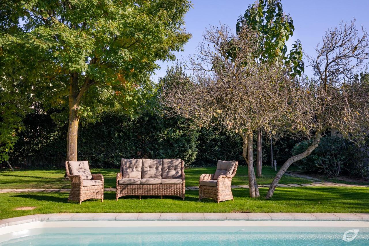 Villa Giardino Lucca Heated Pool, 2 Miles Lucca Capannori Zewnętrze zdjęcie